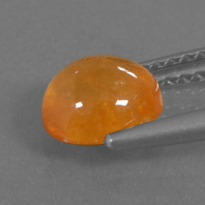 Granate espesartita naranja natural de 1,88 ct, corte óvalo, translúcido
