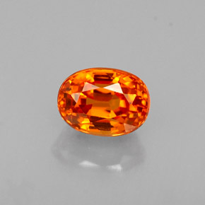 Granate espesartita naranja natural de 0,80 ct, corte óvalo, VVS
