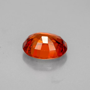 Hilo de espesartita Naranja mandarina natural de 1.36 ct, Corte Óvalo, VVS-VS