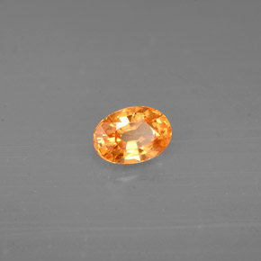 Granate espesartita naranja natural de 0,72 ct, corte óvalo, VS