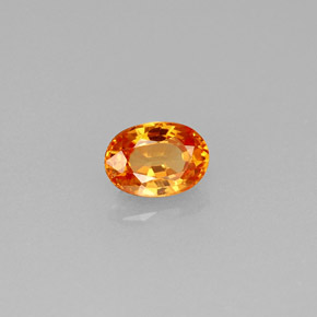 Granate espesartita naranja natural de 0,61 ct, corte óvalo, VS