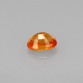 Granate espesartita naranja natural de 0,80 ct, corte óvalo, VS
