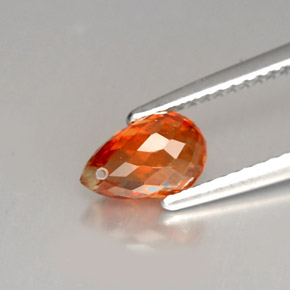 Granate espesartita naranja natural de 1,70 ct, briolette, VS