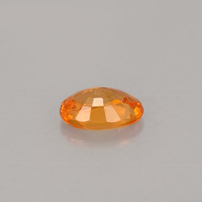 Granate espesartita naranja natural de 0,60 ct, corte óvalo, VS-SI