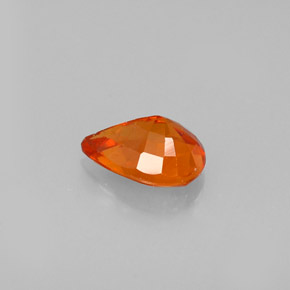 Granate espesartita naranja natural de 0,61 ct, en forma de pera, VS