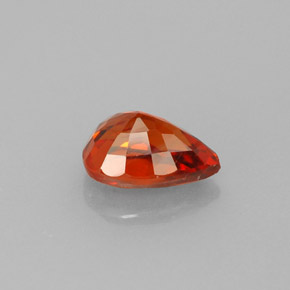 Hilo de espesartita Naranja rojizo natural de 1.10 ct, En forma de pera, VVS-VS