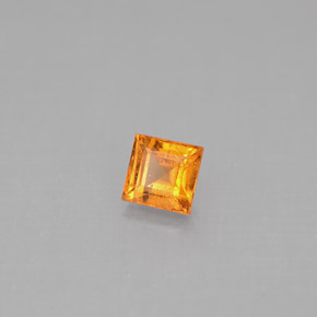 Granate espesartita naranja natural de 0,39 ct, cuadrado, VS