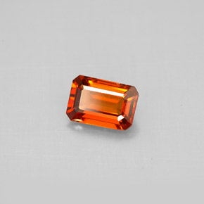 Granate espesartita naranja natural de 0,91 ct, corte esmeralda, VS