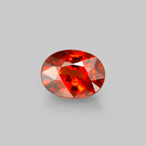 Granate espesartita rojo natural de 2,49 ct, corte óvalo, VS