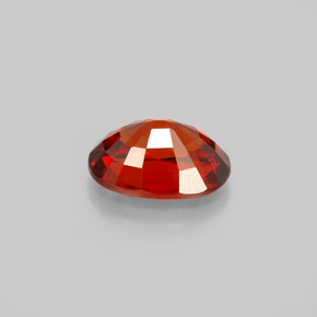 Granate espesartita rojo natural de 2,60 ct, corte óvalo, VS