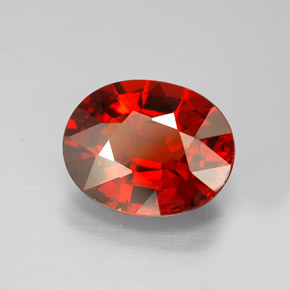 Granate espesartita rojo natural de 3,77 ct, corte óvalo, VS