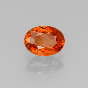 Granate espesartita naranja natural de 0,92 ct, corte óvalo, VS