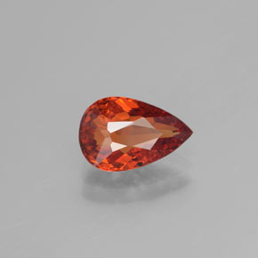Hilo de espesartita Naranja rojizo natural de 2.07 ct, En forma de pera, VS