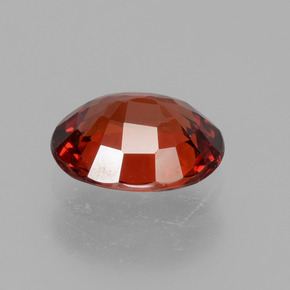 Granate espesartita rojo natural de 1,15 ct, corte óvalo, VS