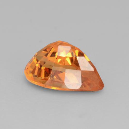 Hilo de espesartita Naranja claro natural de 0.67 ct, En forma de pera, VS-SI