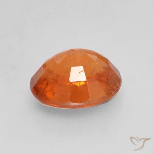 Hilo de espesartita Naranja fuego natural de 0.74 ct, Ovalada, VS-SI