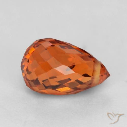 Hilo de espesartita Ámbar naranja natural de 1.23 ct, Corte Briolette, VS-SI