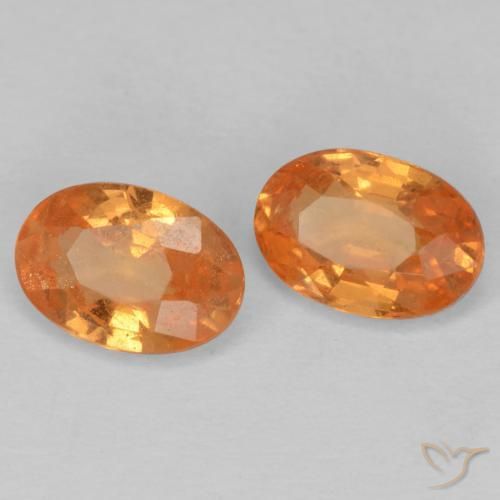 Gemas de Hilo de espesartita Ámbar naranja natural de 1.22 ct, Ovalada, VS-SI