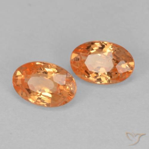 Gemas de Hilo de espesartita Naranja claro natural de 0.80 ct, Corte Óvalo, VS-SI