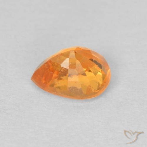 Hilo de espesartita Naranja medio natural de 0.53 ct, En forma de pera, VS