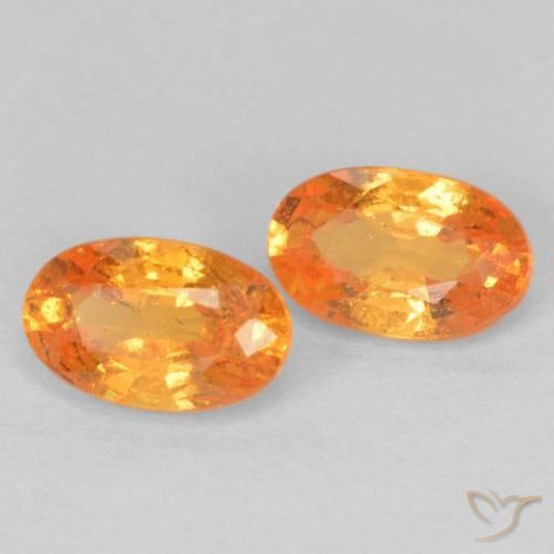 Gemas de Hilo de espesartita Naranja claro natural de 0.68 ct, Ovalada, VS-SI