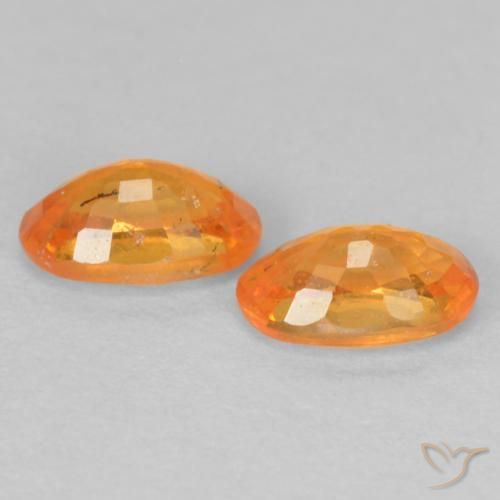 Gemas de Hilo de espesartita Naranja claro natural de 0.68 ct, Ovalada, VS-SI