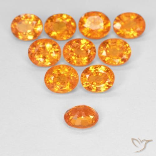 Hilo de espesartita Naranja medio natural de 0.55 ct, Ovalada, VS