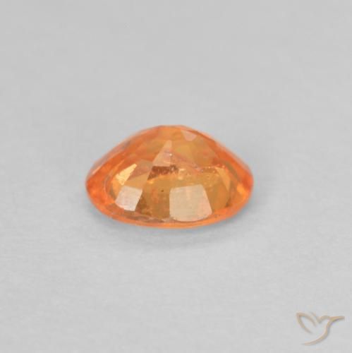 Hilo de espesartita Naranja claro natural de 0.35 ct, Ovalada, VS-SI