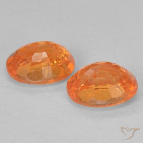 Gemas de Hilo de espesartita Naranja claro natural de 0.99 ct, Ovalada, VS