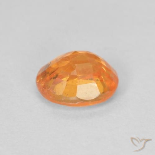Hilo de espesartita Naranja intenso natural de 0.55 ct, Ovalada, VS-SI
