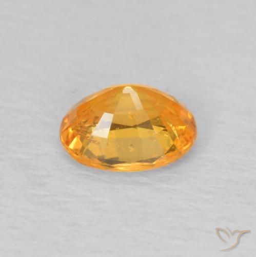 Hilo de espesartita Medium Light-Orange natural de 0.49 ct, Ovalada, VS