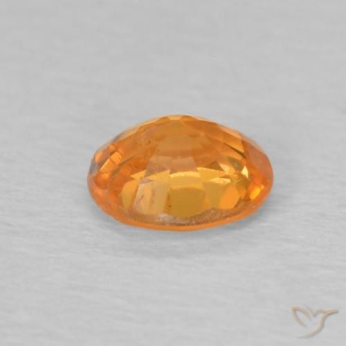 Hilo de espesartita Naranja claro natural de 0.50 ct, Ovalada, VS