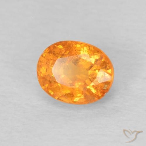 Hilo de espesartita Naranja claro natural de 0.58 ct, Ovalada, VS-SI