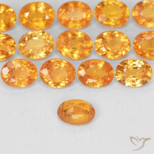 Hilo de espesartita Naranja medio natural de 0.28 ct, Ovalada, VS