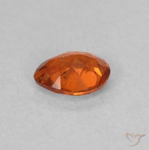 Hilo de espesartita Naranja oscuro natural de 0.39 ct, En forma de pera, SI