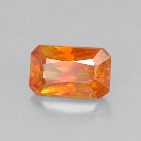 Esfalrita Naranja natural de 0.68 ct, corte esmeralda, VS-SI