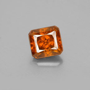 Esfalrita Naranja rojizo natural de 1.96 ct, corte esmeralda, SI