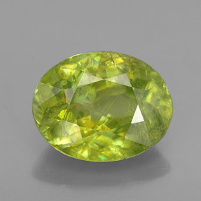 Esfena verde natural de 2,68 ct, corte óvalo, SI