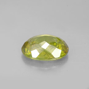 Esfena verde natural de 2,98 ct, corte óvalo, SI