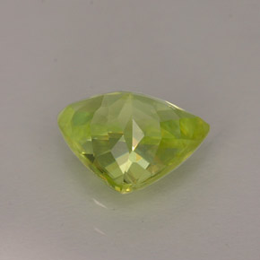 Esfena verde natural de 1,09 ct, trillón, VS
