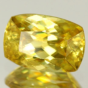 Esfena amarillo natural de 0,99 ct, corte cojín, VVS-VS