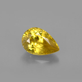 Esfena amarillo natural de 1,53 ct, en forma de pera, VS
