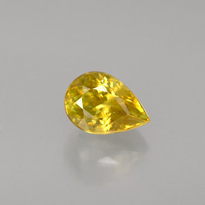 Esfena amarillo natural de 0,98 ct, en forma de pera, VS