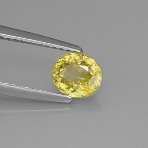 Esfena amarillo natural de 0,75 ct, corte óvalo, VS