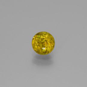 Esfena Dorado amarillo natural de 0.51 ct, Corte Redondo, VS