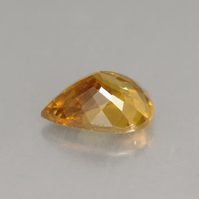 Esfena naranja natural de 1,56 ct, en forma de pera, VS