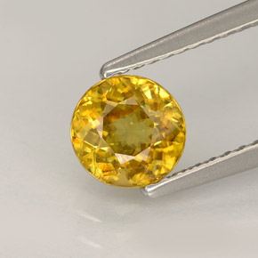 Esfena Dorado amarillo natural de 0.96 ct, Corte Redondo, VS