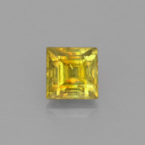 Esfena Dorado verdoso natural de 0.73 ct, Cuadrado, VS