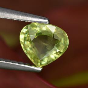 Esfena verde natural de 0,83 ct, en forma de pera, VS