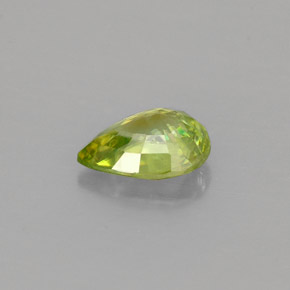 Esfena verde natural de 0,67 ct, en forma de pera, VVS-VS